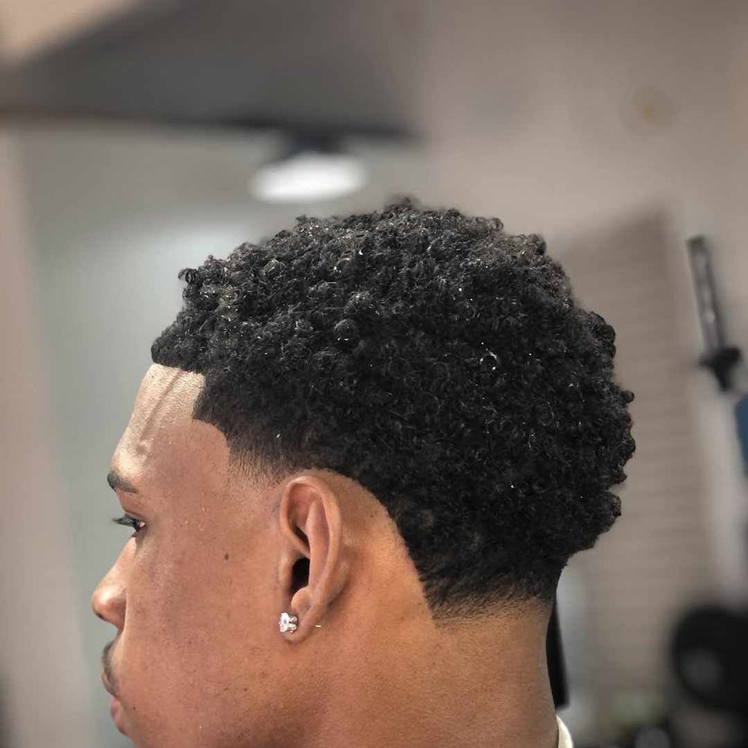 Degradê em cabelo cacheado — G. Brooklyn Barbearia
